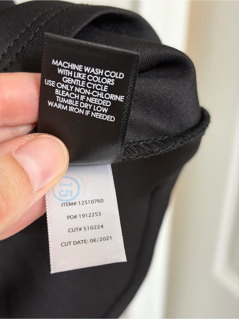 NEW Torrid Mini Scuba Skater Skirt in Black - Size 1 - Picture 10 of 10